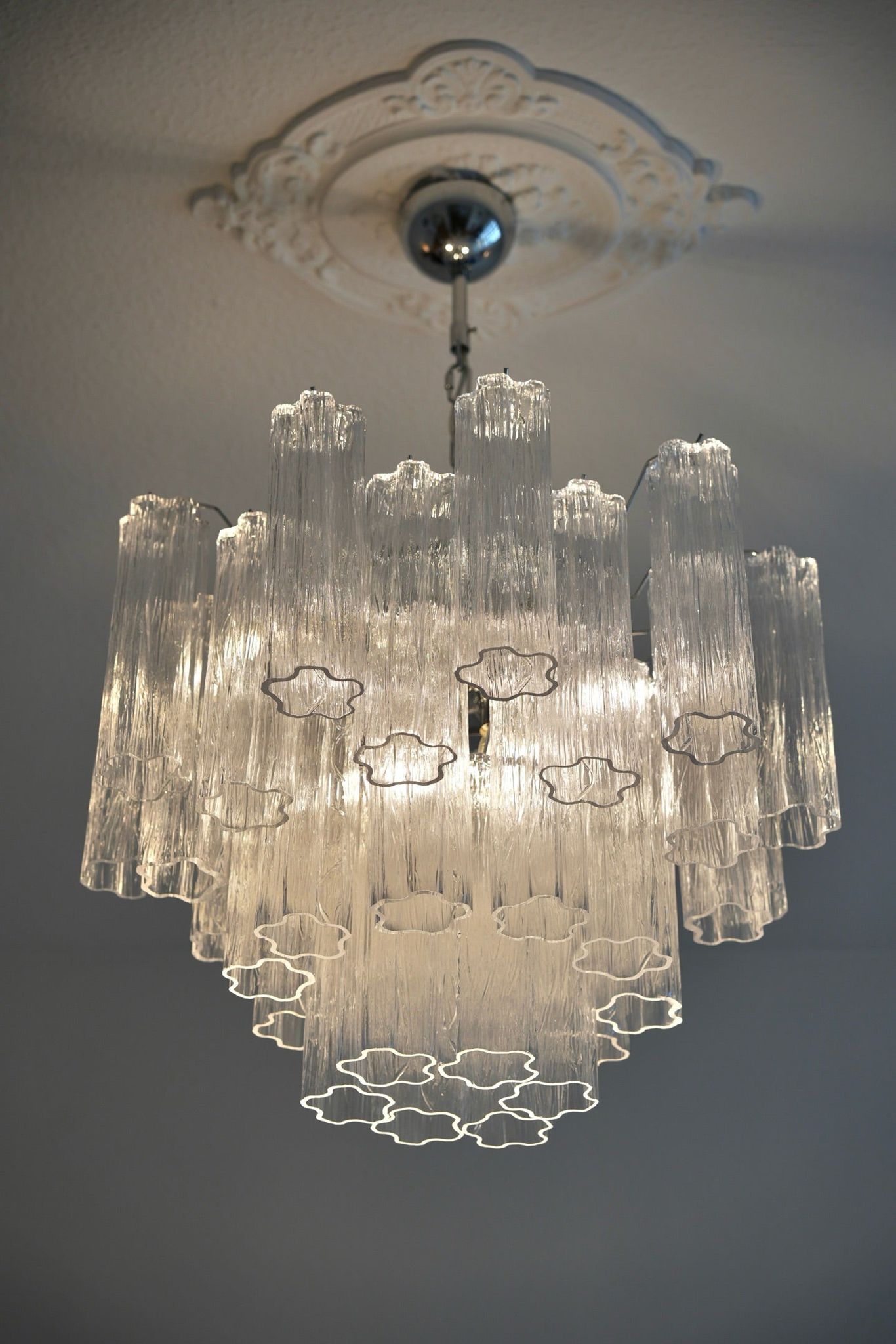 La Colonne -petite-Tiered Murano Style Glass Chandelier