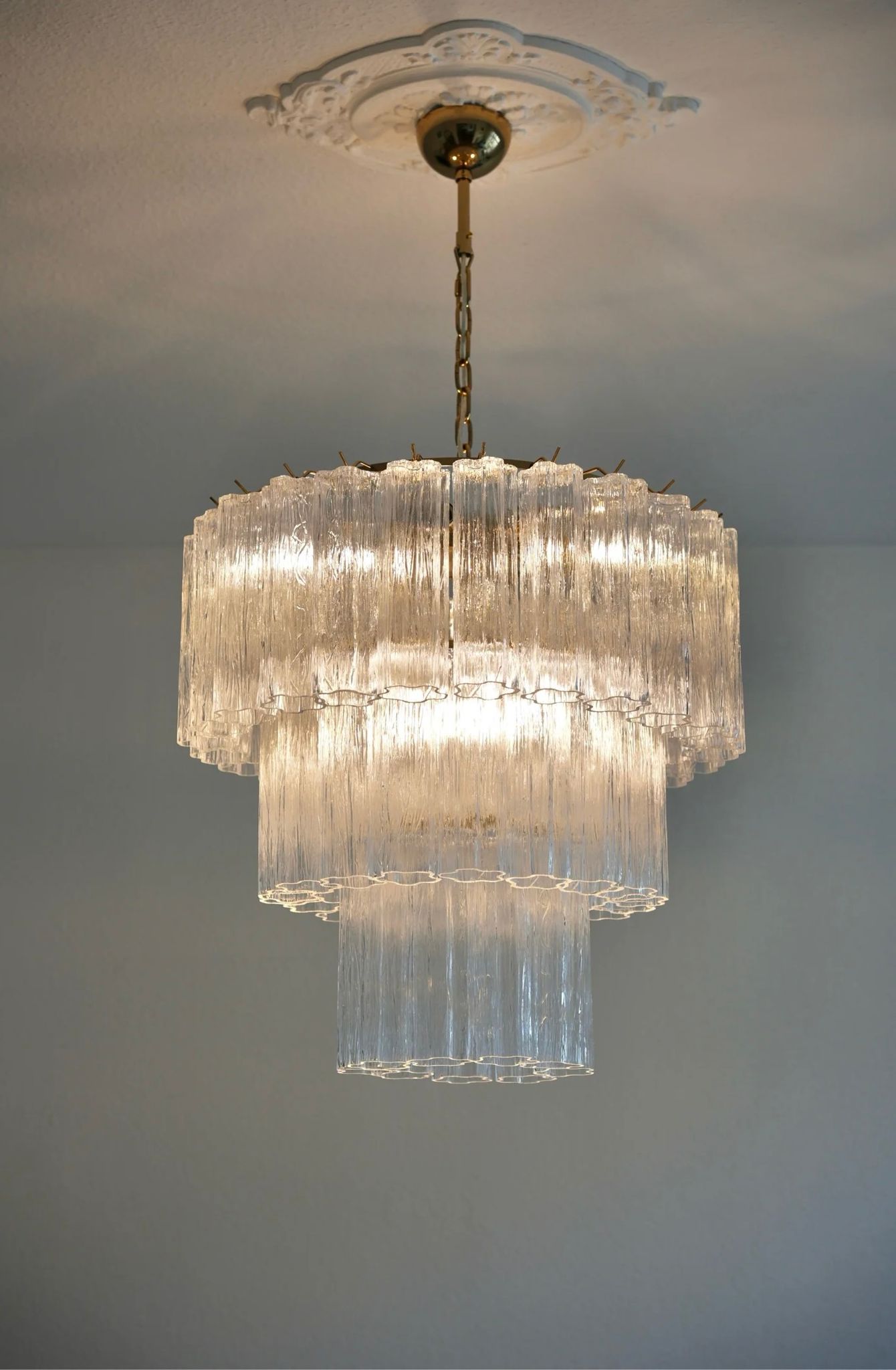 La Colonne - grande -Tiered Murano Style Glass Chandelier
