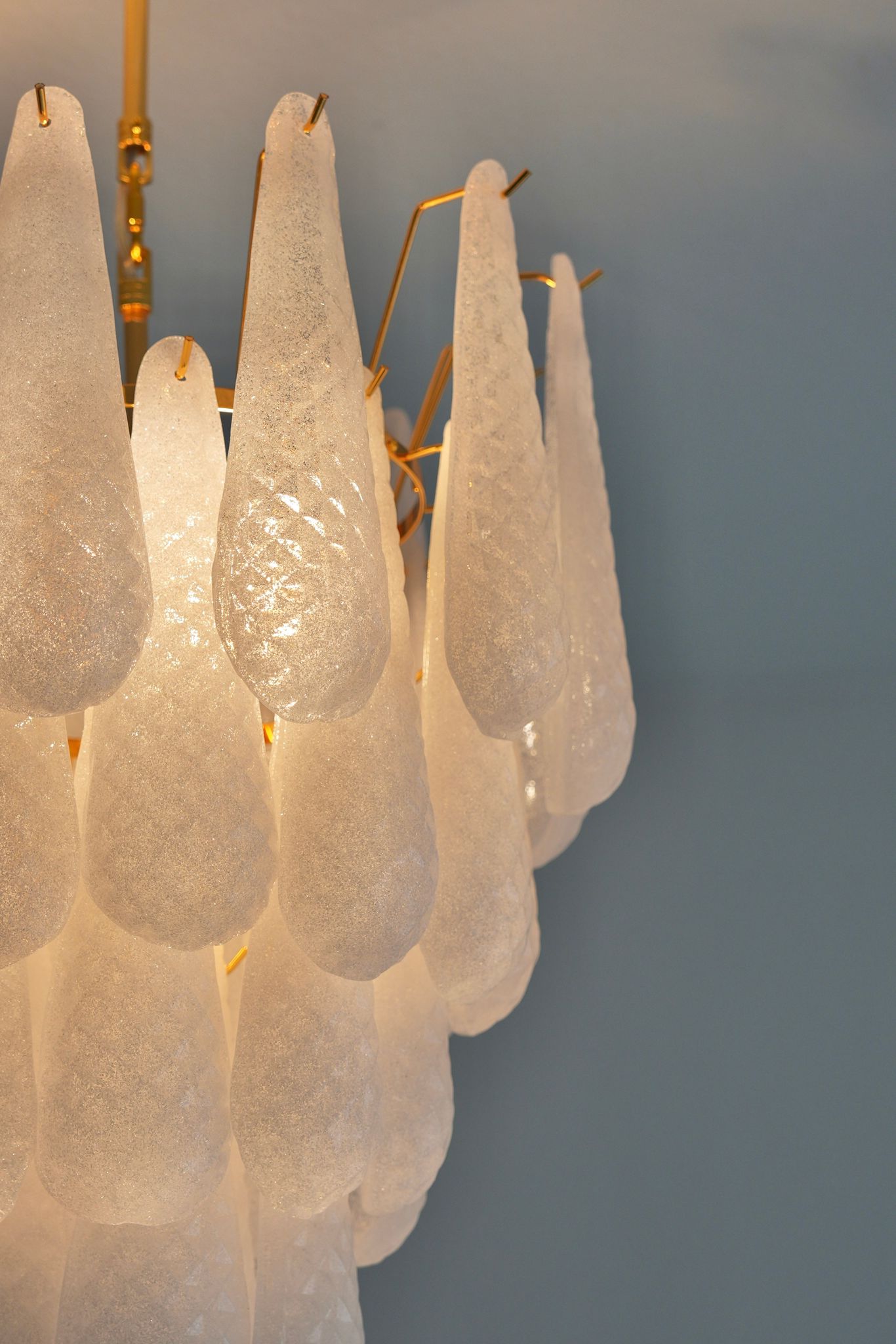 Goutte de Lumière — Murano Style Glass Chandelier